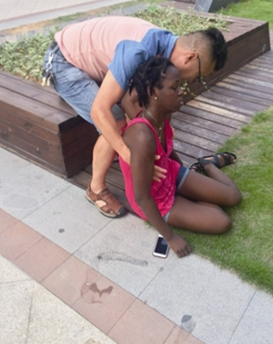 浙江熱出新高度-連黑人姑娘也中暑暈倒